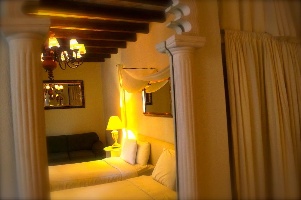 Hotel Casa Luna Boutique 3*