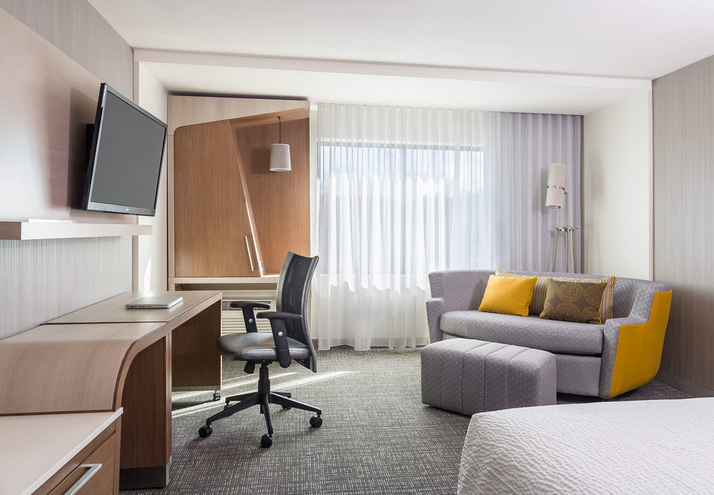 Hotel Courtyard By Marriott 4*