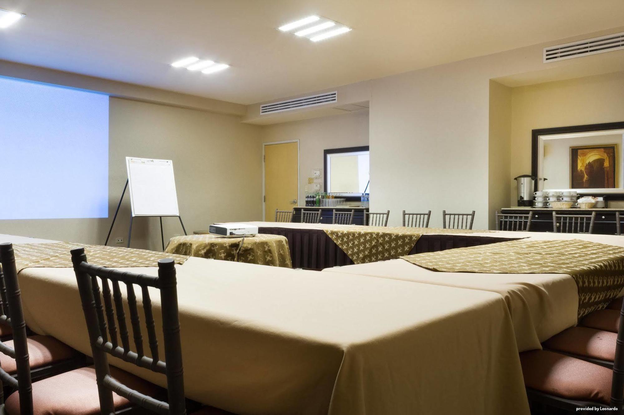 Western Monterrey Airport 3* Apodaca