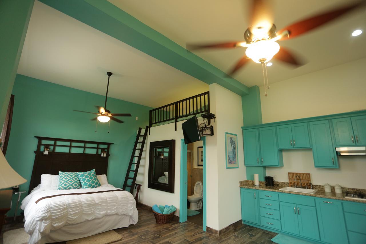 Apartment Trojan House *