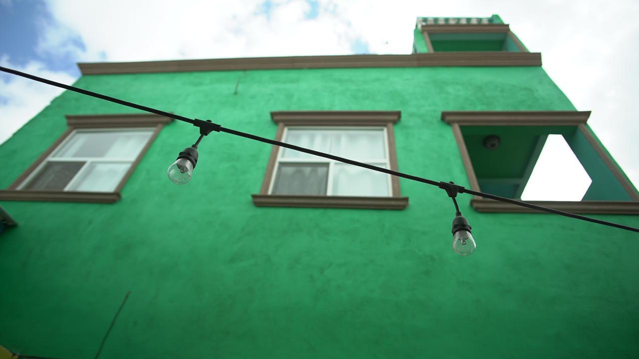 Trojan House * Ensenada