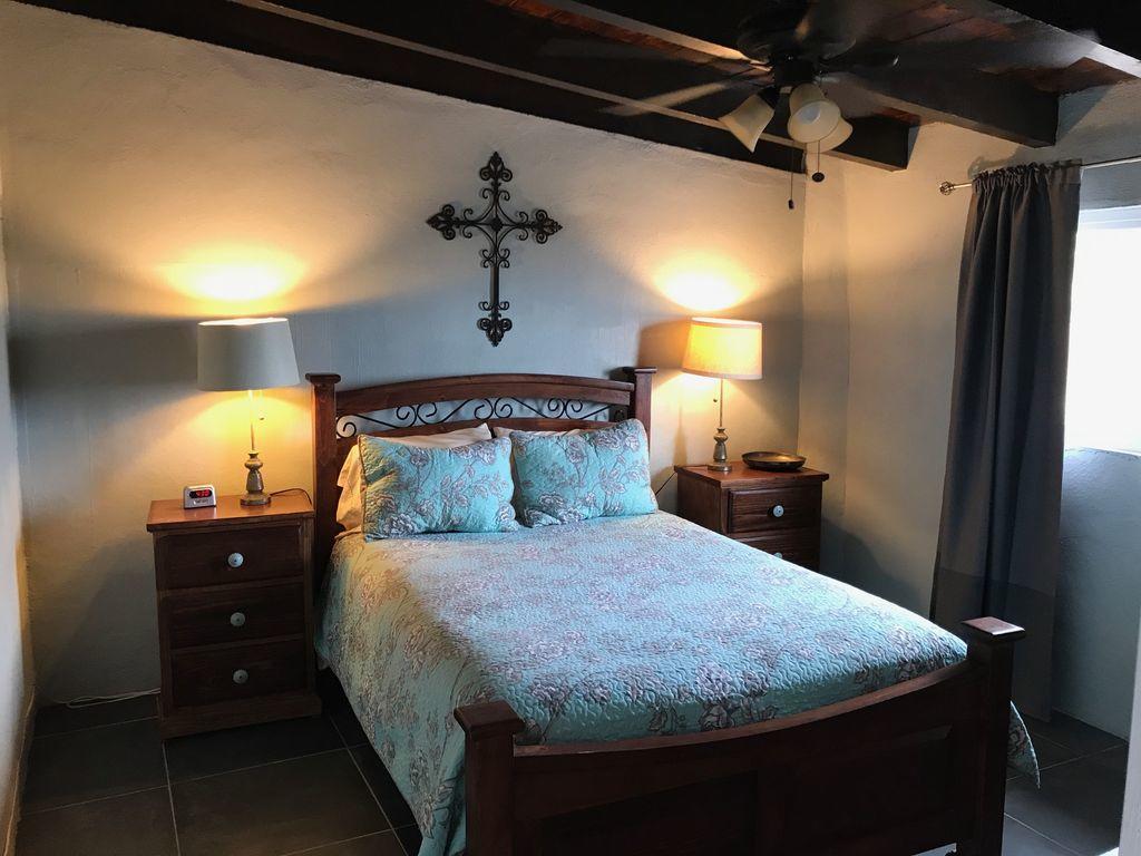 Holiday home House Sleeps 14 & Steps To Sandy Mins To Downtown *