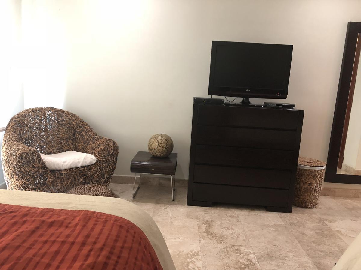 B Pichilingue Esmeralda Apt & Beach Club Apartment Acapulco