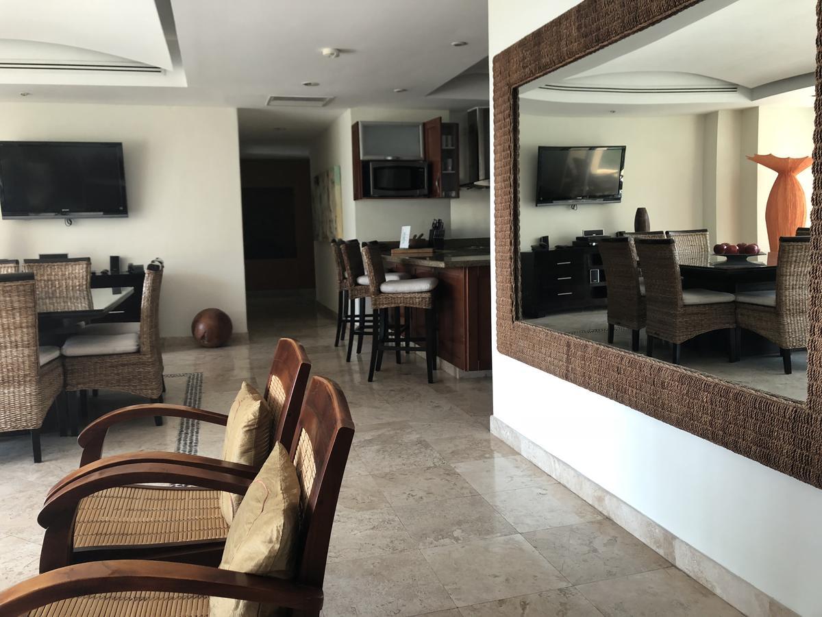 B Pichilingue Esmeralda Apt & Beach Club Apartment *