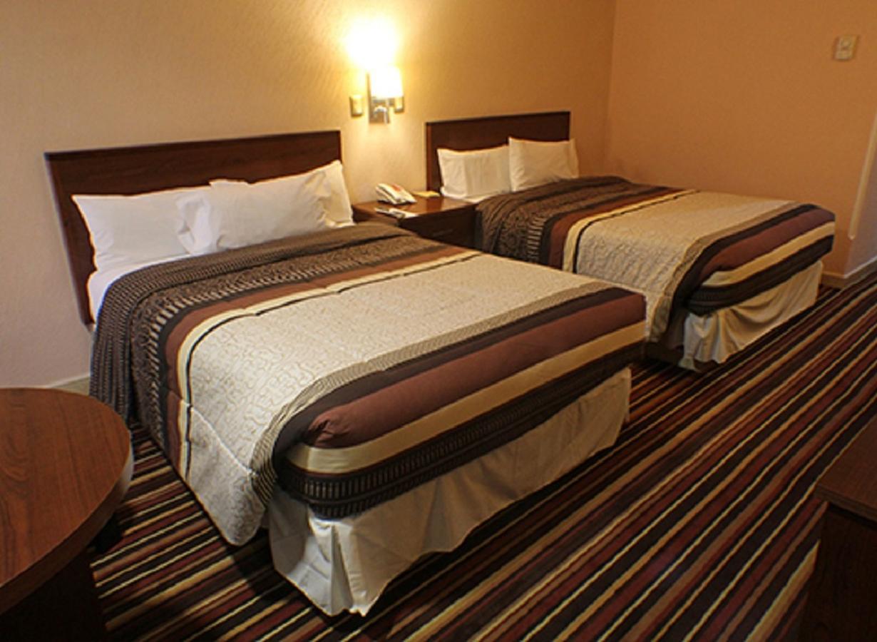 Real Plaza Hotel 3*