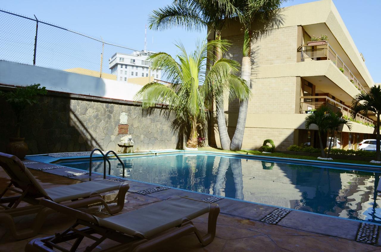 Western Plaza Florida & Tower 3* Irapuato