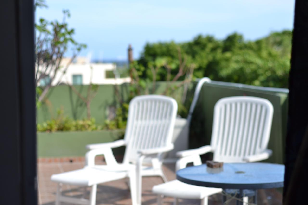 Jacaranda Playa Guest house *