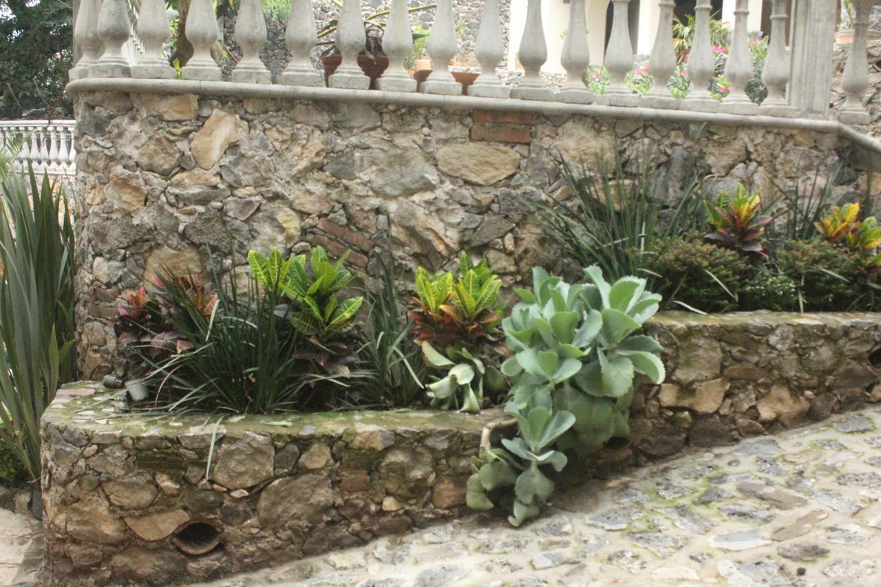 Hacienda Maria Elena Inn *