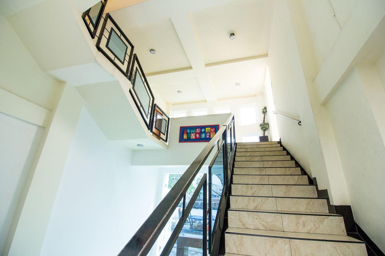 Keyri Hotel 4*