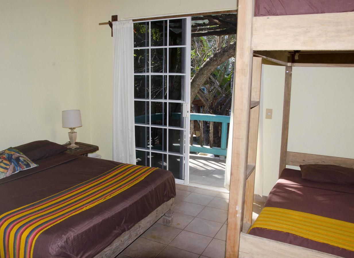 Las Iguanas Hotel 2*
