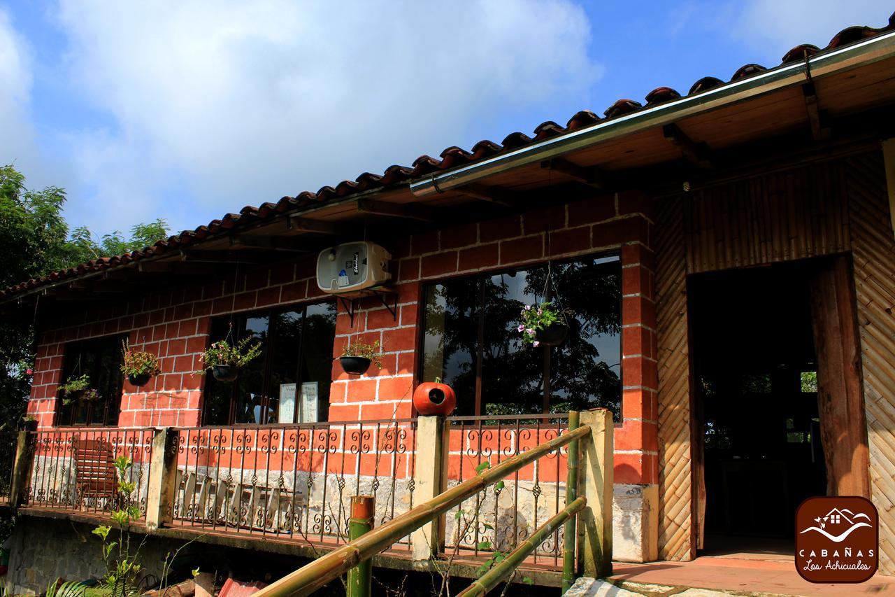 Achicuales Hotel *