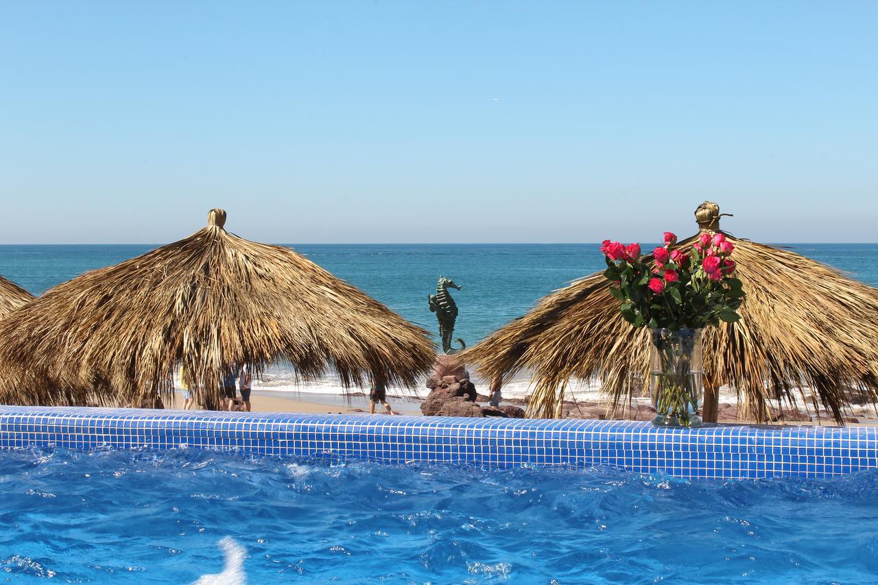 Vallarta Shores Aparthotel 4*