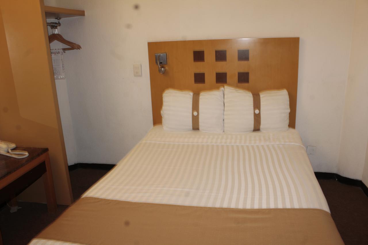 Napoles Hotel 3*