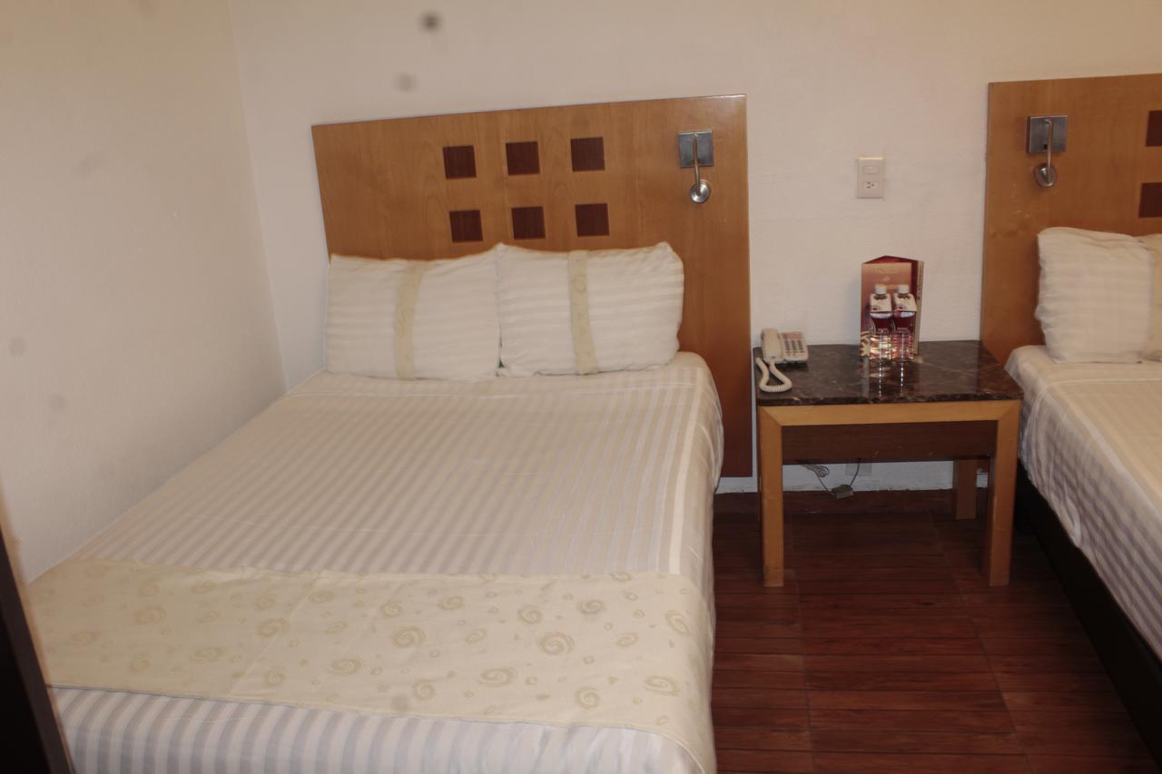 Hotel Napoles