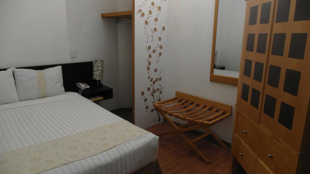 Napoles Hotel 3*