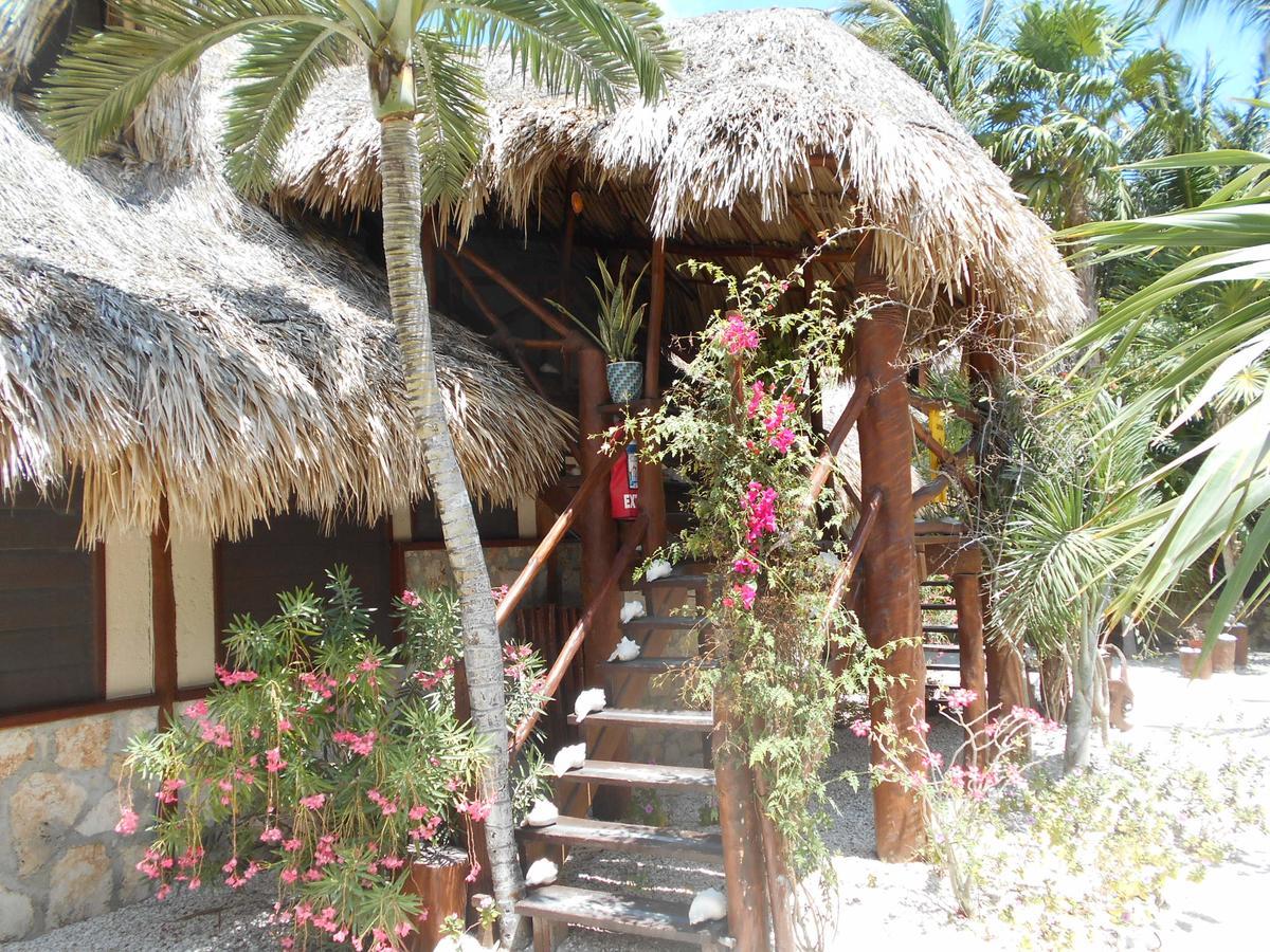 & Suites Aparthotel 3*