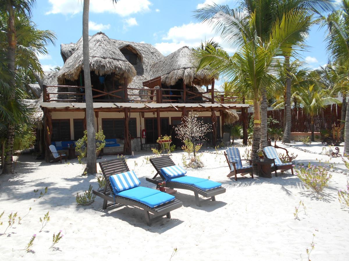 & Suites Aparthotel