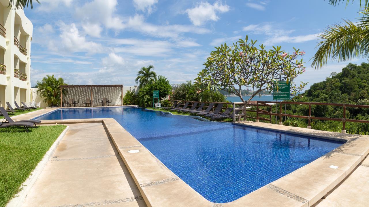 Princess Mayev Santa Cruz Huatulco