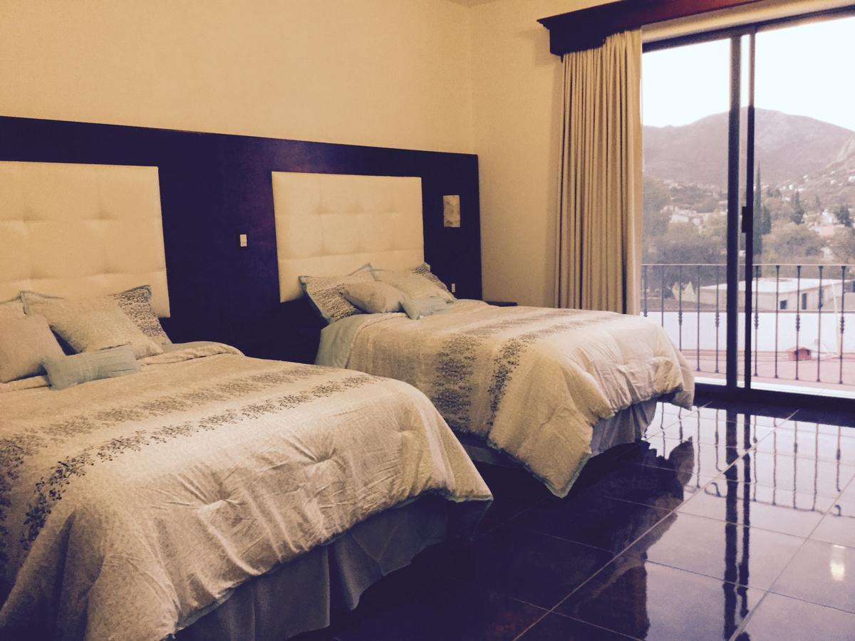 Hotel Mariazel Bernal