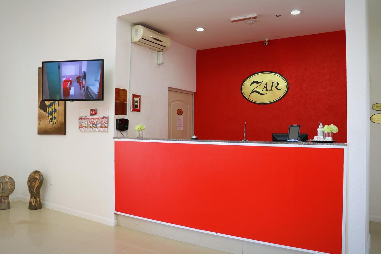 Zar Mochis Hotel 3*