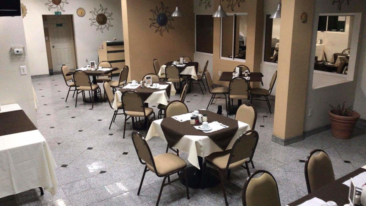 Real De Hotel