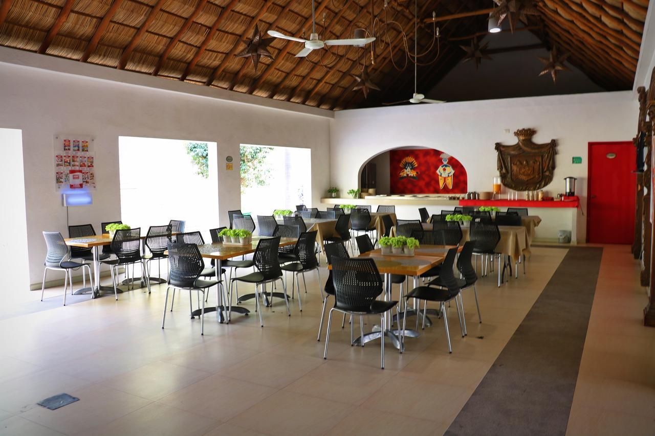 Zar Hotel Manzanillo