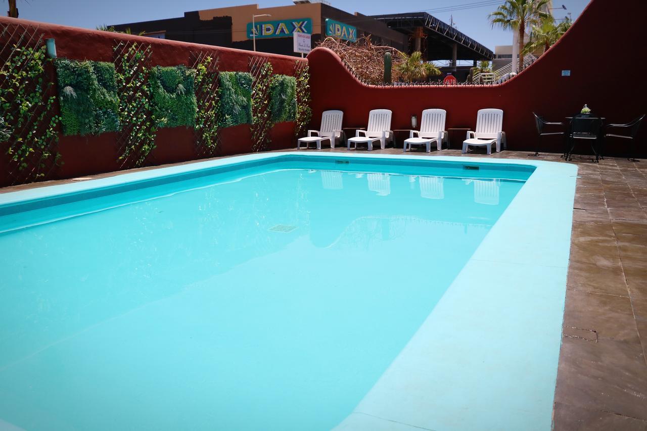 Zar Hotel 3*
