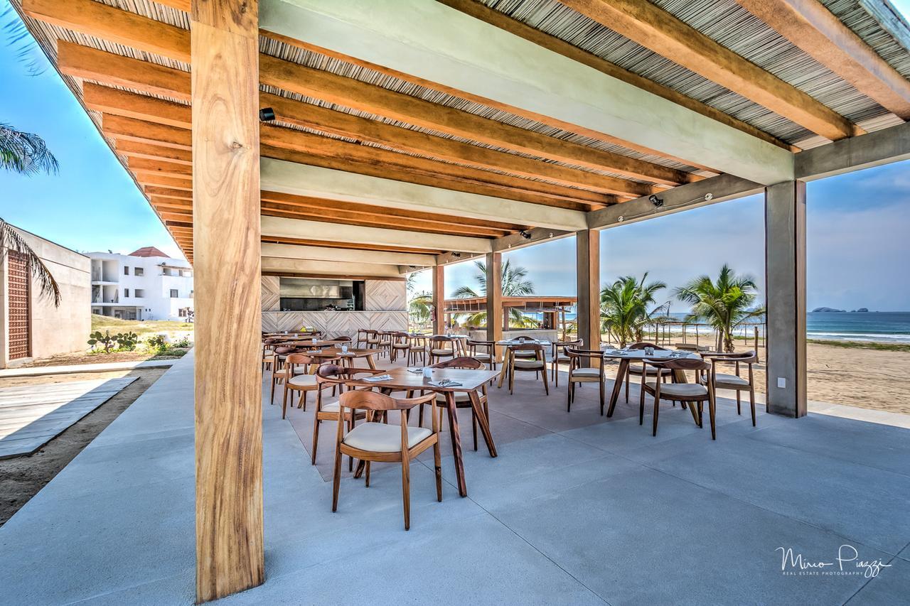 Marea Beachfront Hotel 5*