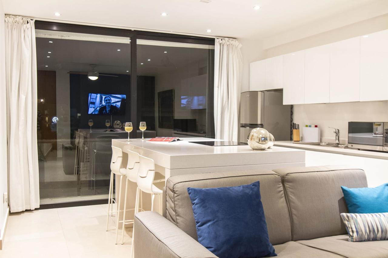 Apartment It Building 302 By Imexico