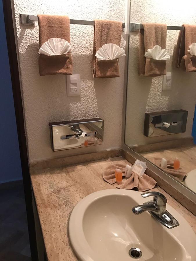 Hotel Ixtapa Palace 4*