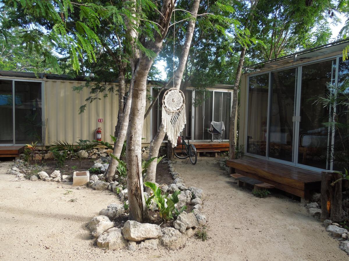 Hotel Containme Eco Chic 2*