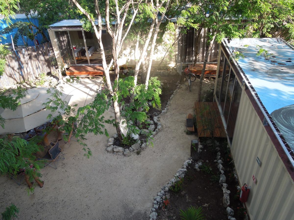 Containme Eco Chic Hotel Tulum