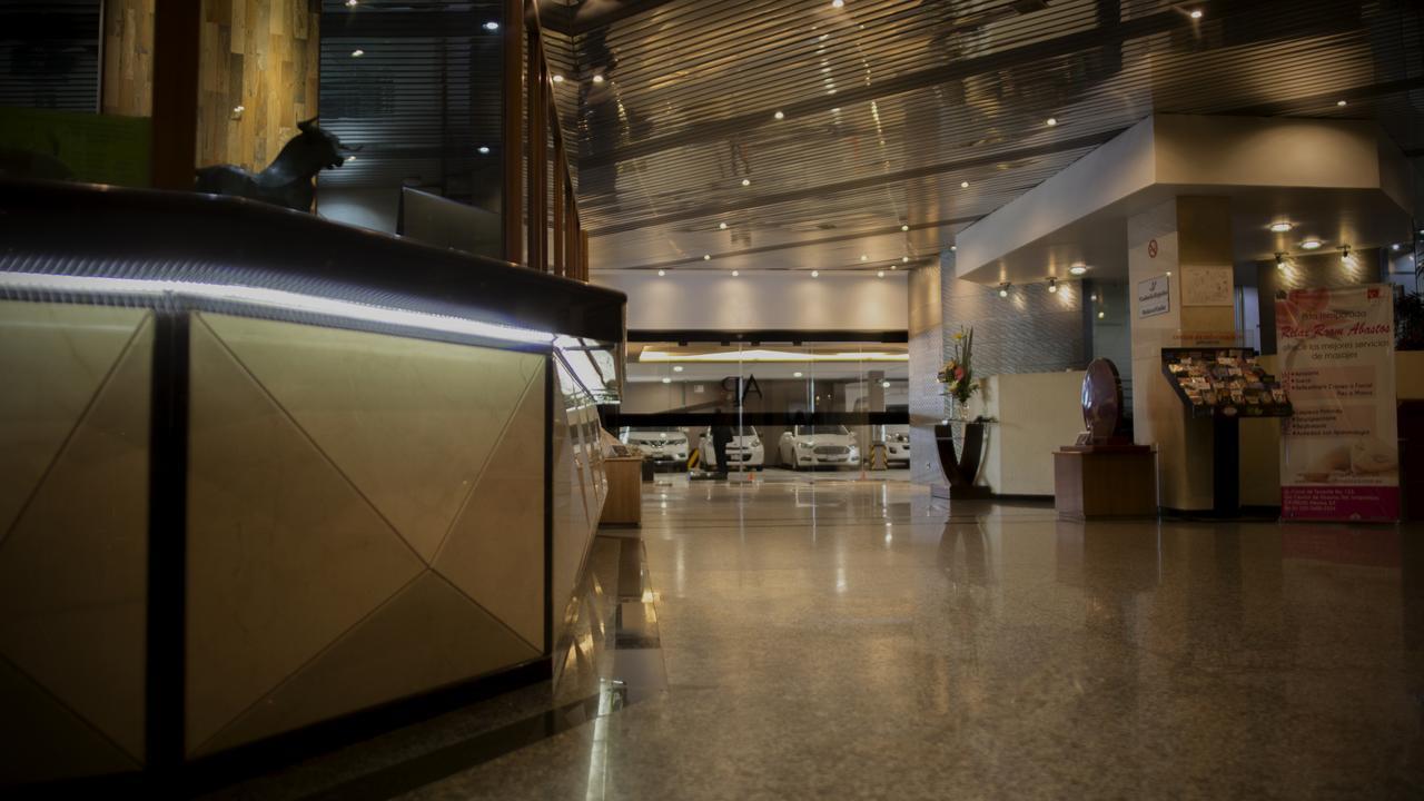 Abastos Plaza 4* Mexico City