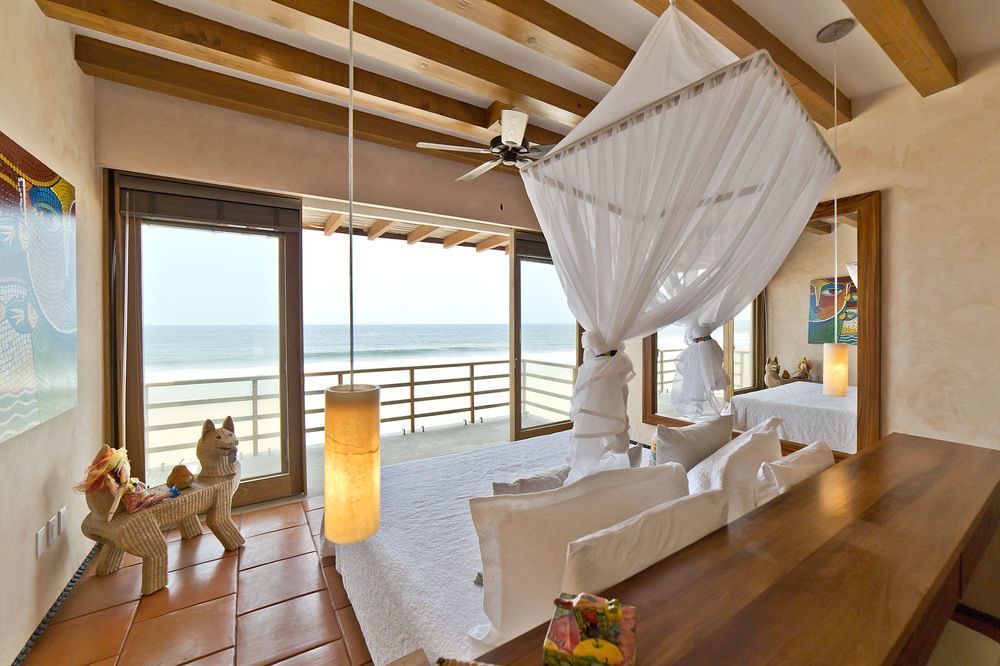 Marea Beachfront Hotel 5*