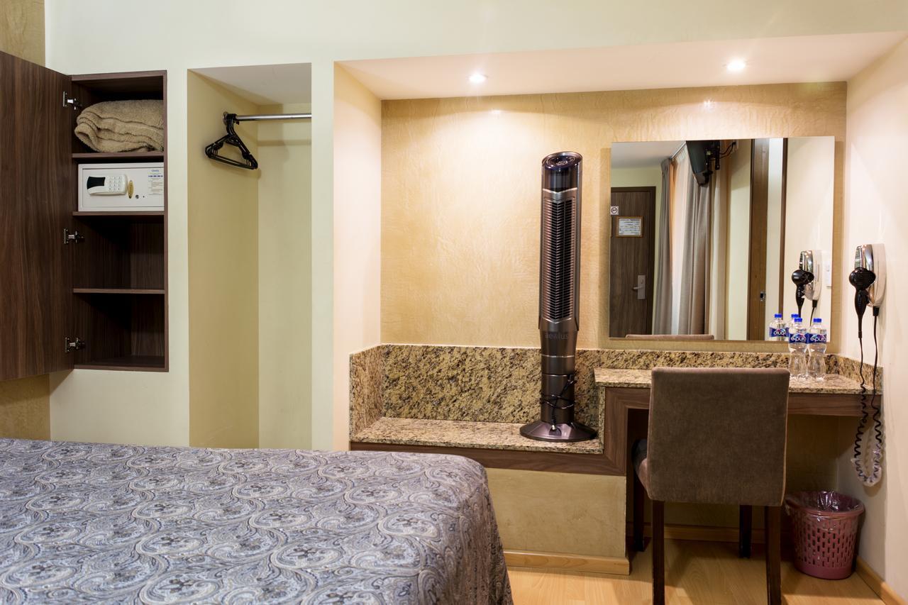 Hotel Castropol 3*