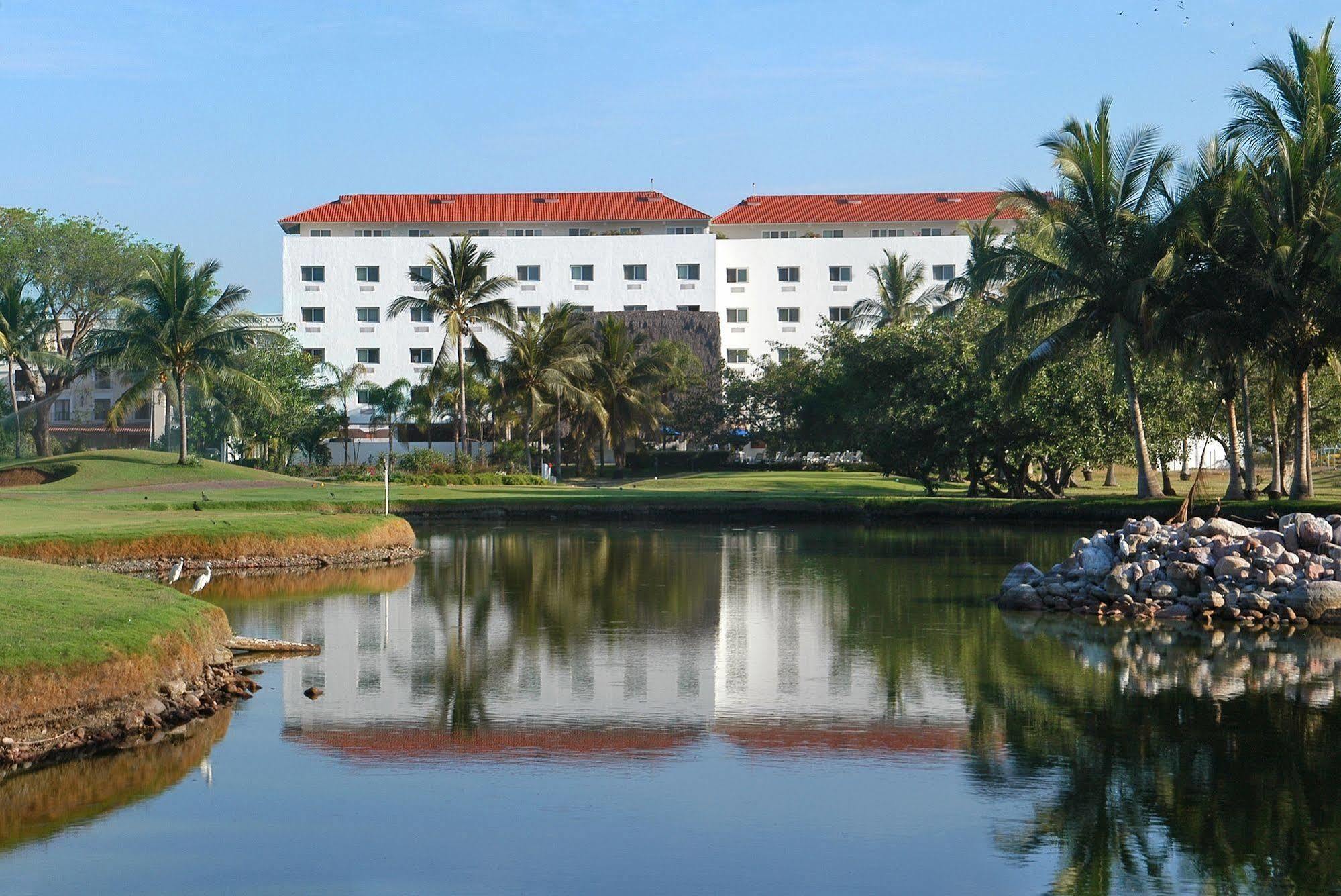 Comfort Golfside & Marina 4*