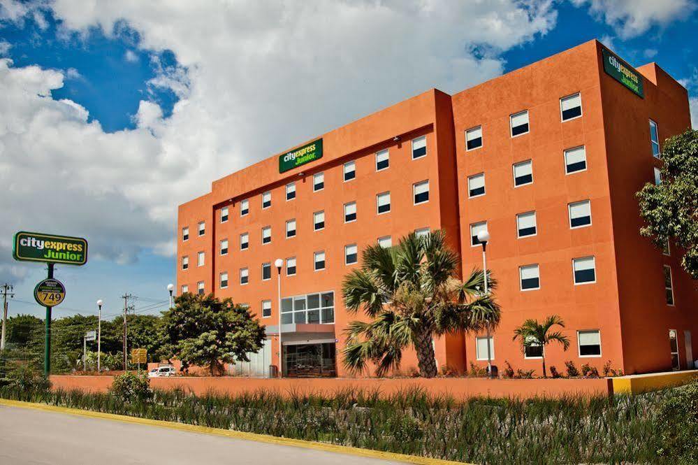 Express Junior By Marriott Aeropuerto 3* Ciudad del Carmen