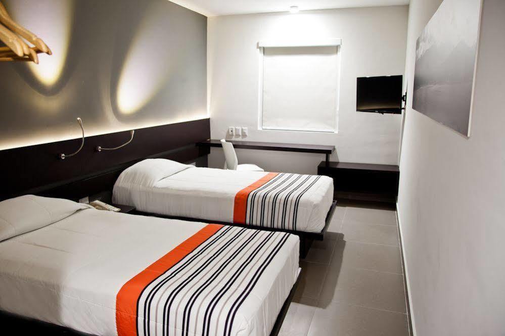 Express Junior By Marriott Aeropuerto 3*