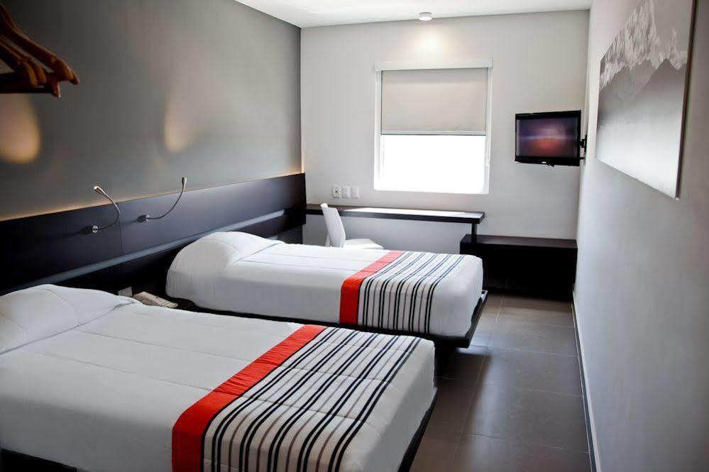 Express Junior By Marriott Aeropuerto Hotel 3*