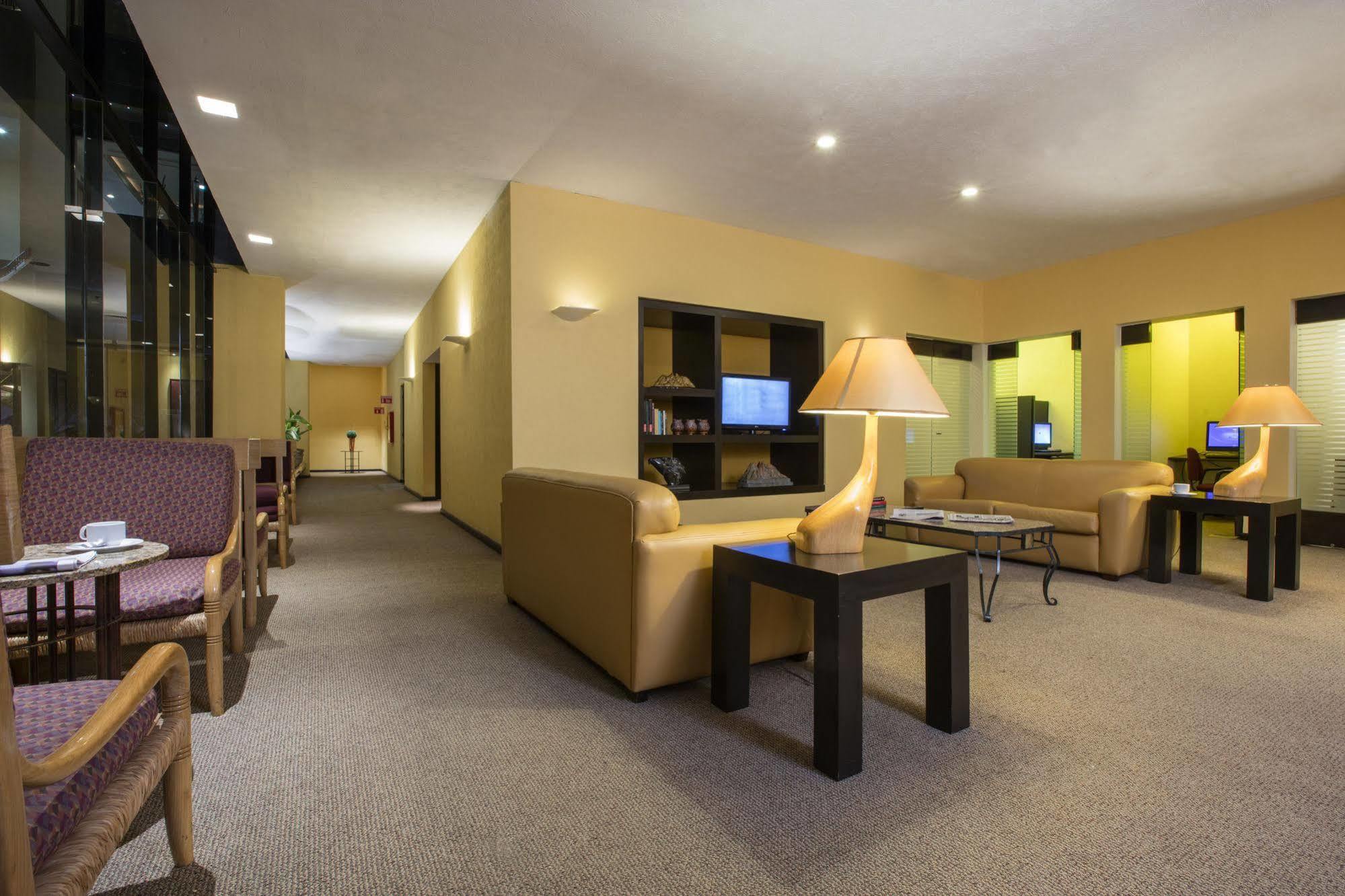 Hotel Krystal 4*