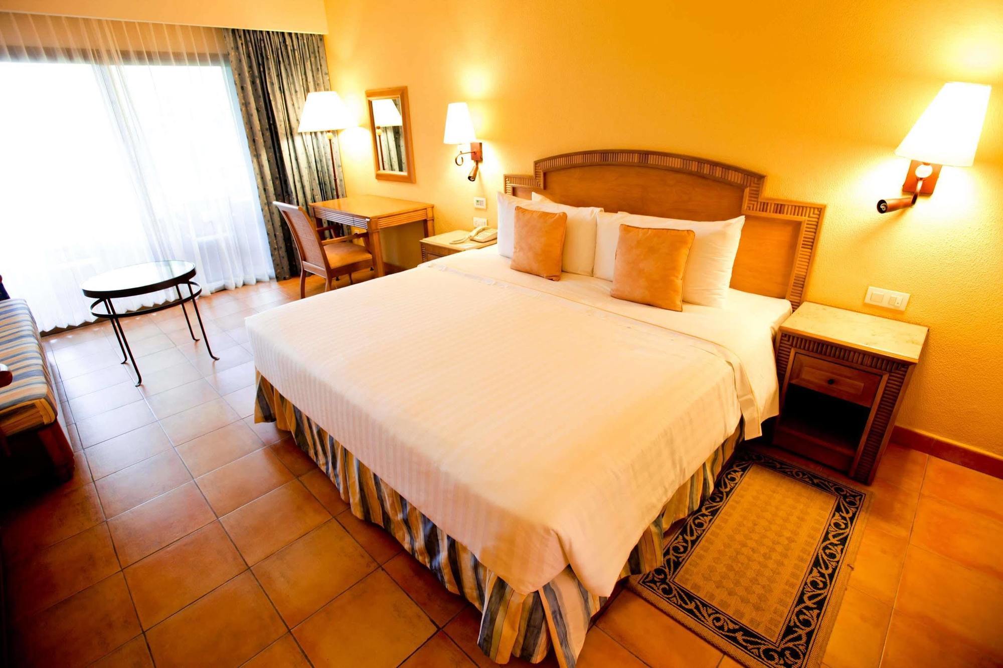 Barcelo Maya Colonial 5*