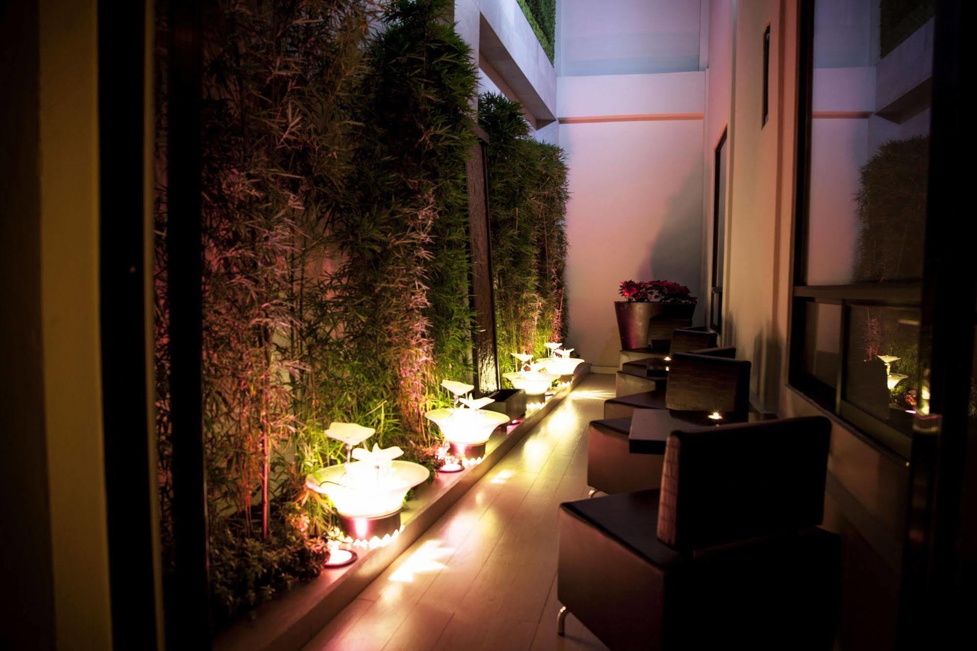 Plaza Gallery Boutique