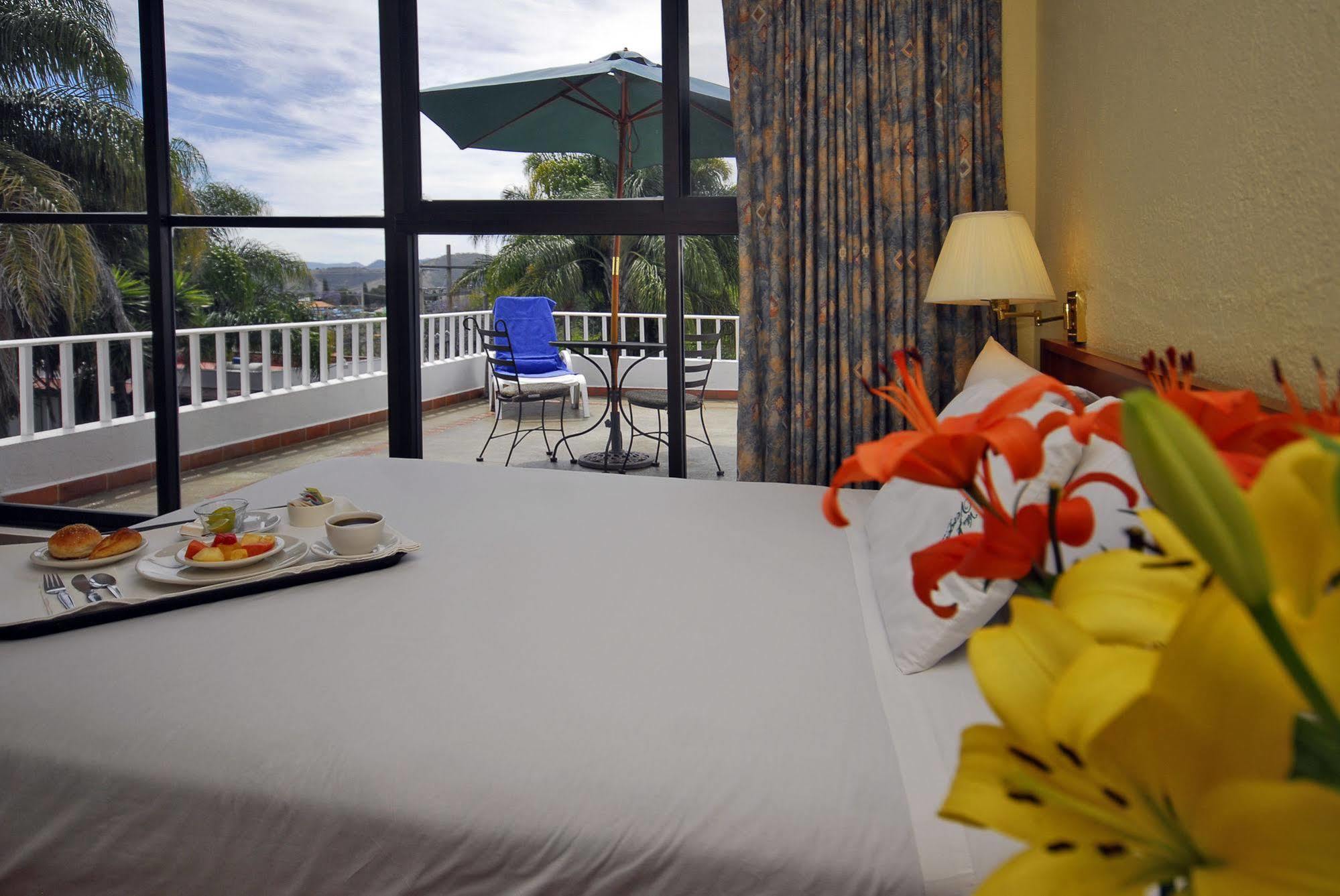 Hotel & Vergel