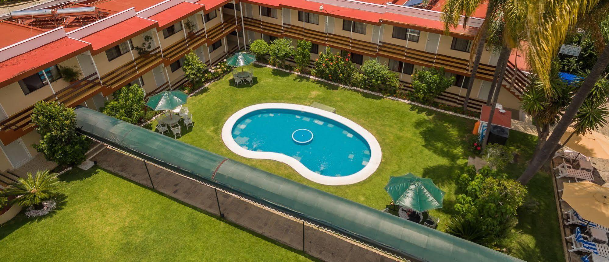 & Vergel Hotel 3*