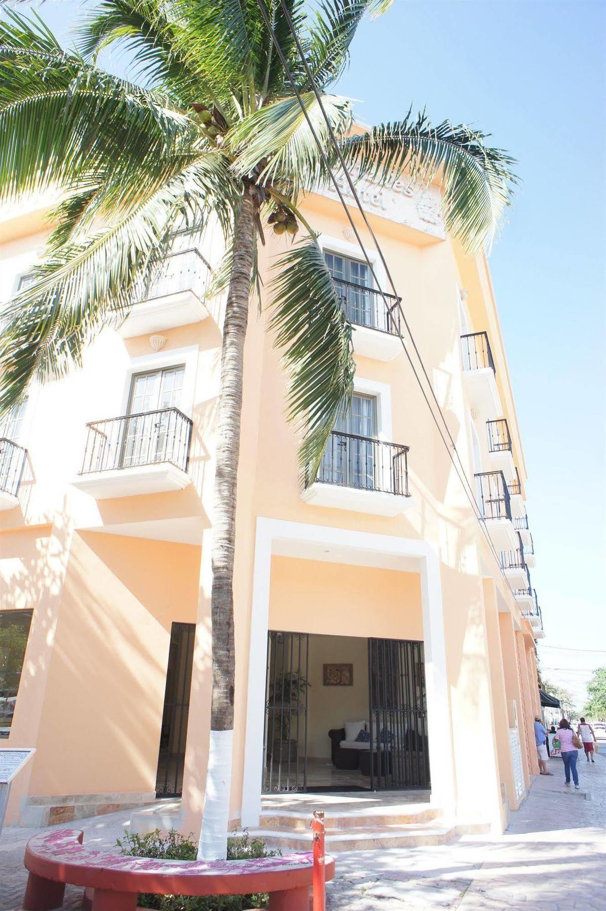 Hotel Itzaes By 5th Av 3*