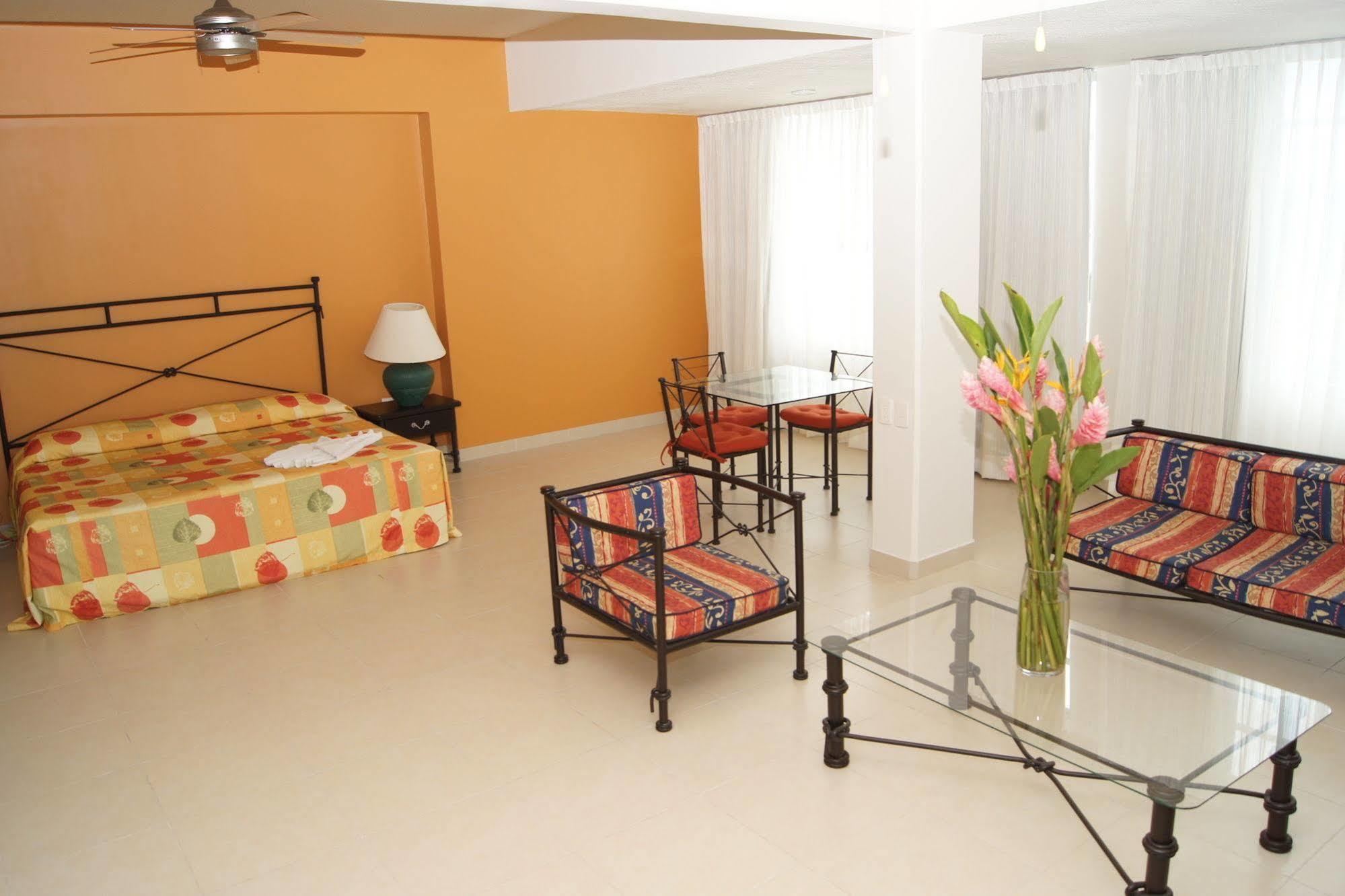 Miraflores Hotel 3*