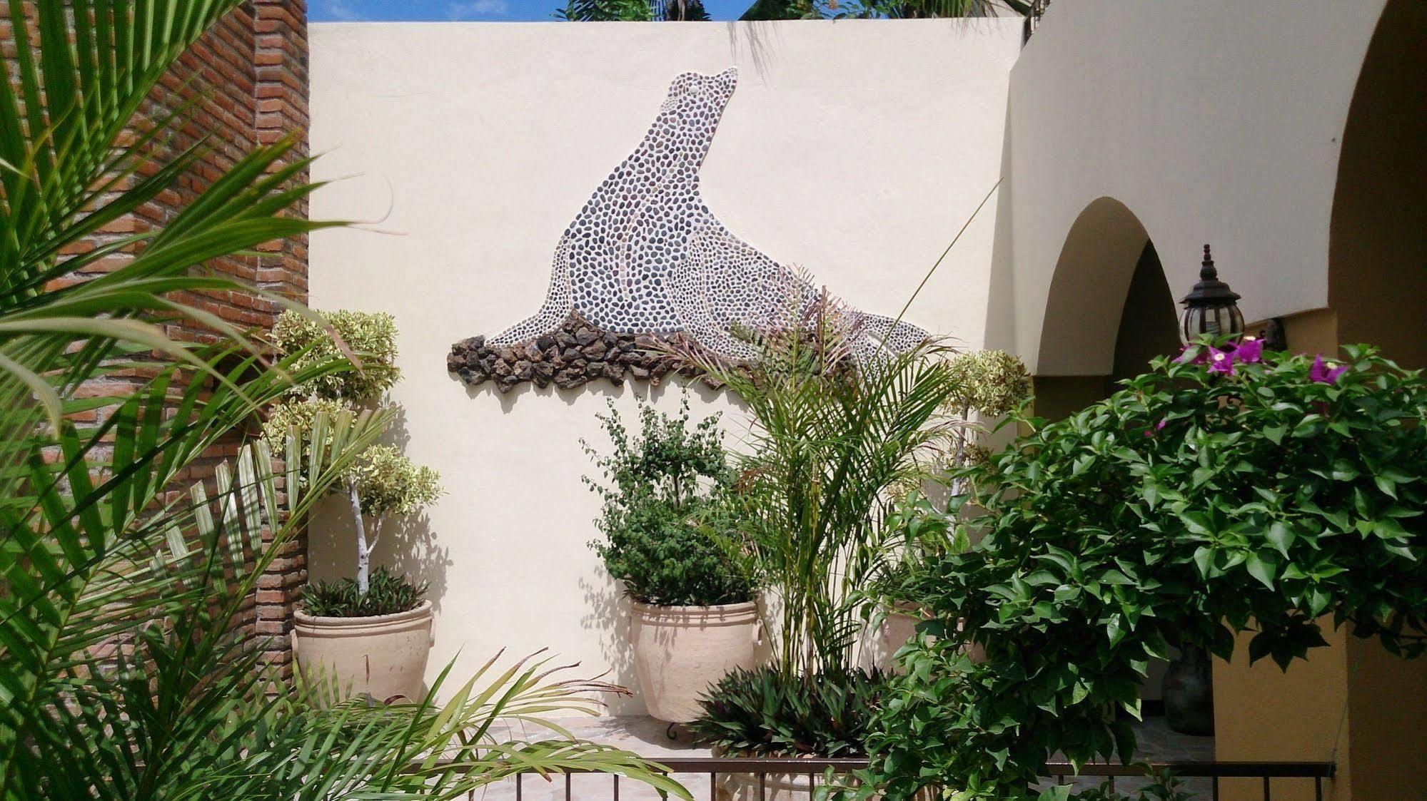 De Flores Bed & Breakfast 4*