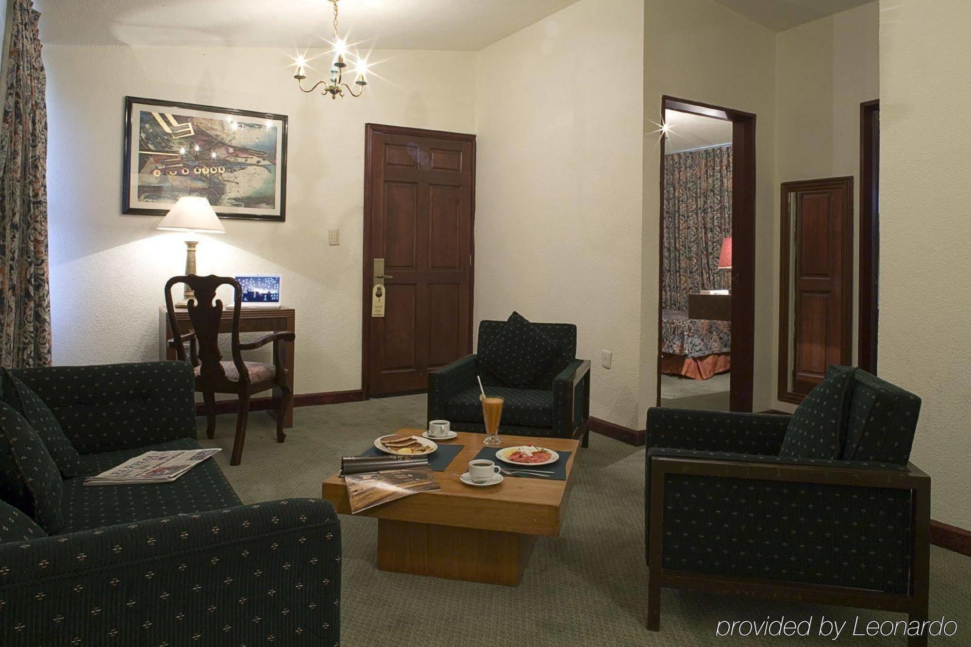 La Joya Hotel
