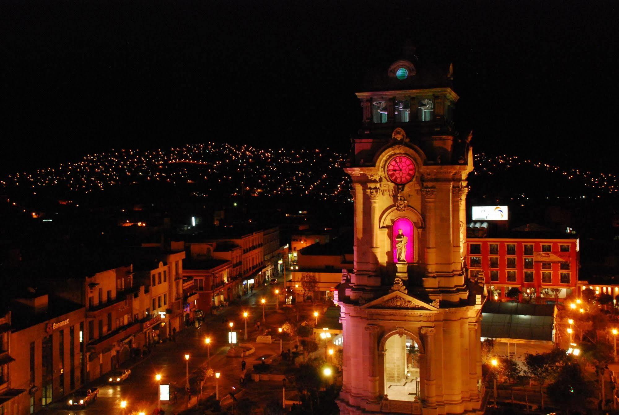 Emily Hotel Pachuca