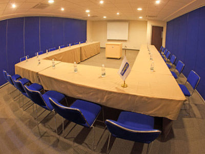 Express By Marriott Hotel 4*
